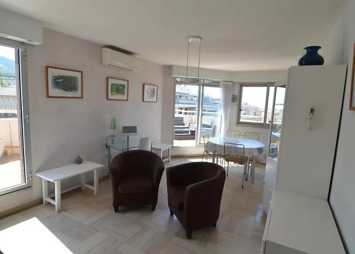 Helianthe - Superbe Appartement Avec Terrasse Vue Mer Et Chateau Au Port De Nice