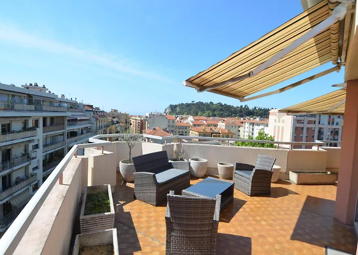 Helianthe - Superbe Appartement Avec Terrasse Vue Mer Et Chateau Au Port De Nice